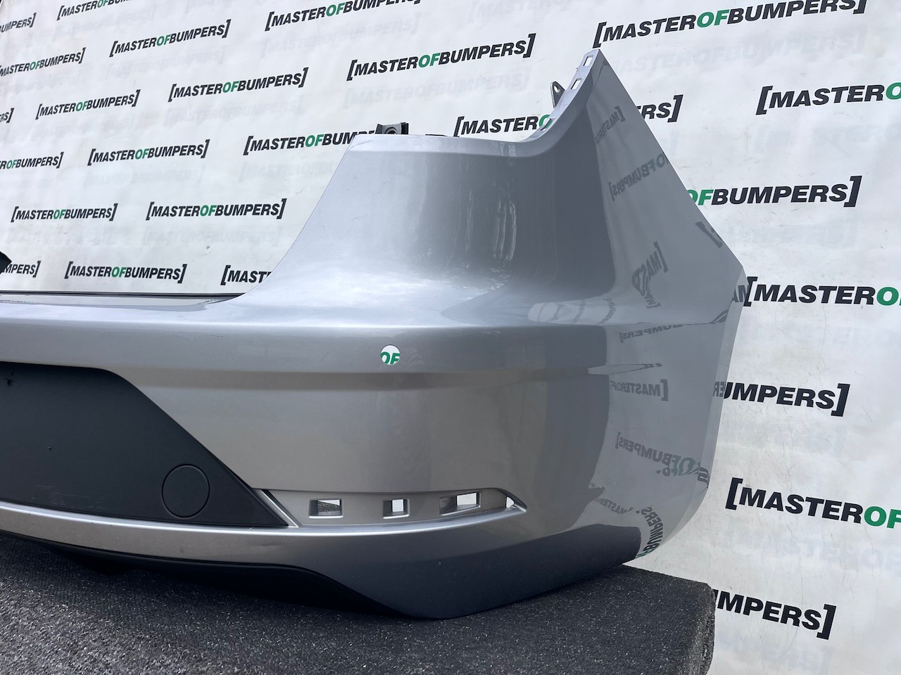 Seat Leon Fr Mk3 Lift Estate Only 2017-2019 Rear Bumper 4 Pdc Genuine [o689]