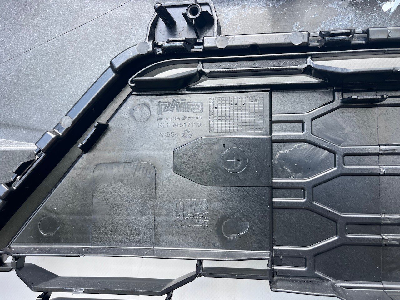 Seat Arona Se Xcellence Lux Fr 2017-2022 Front Bumper Pdc Genuine [o700]