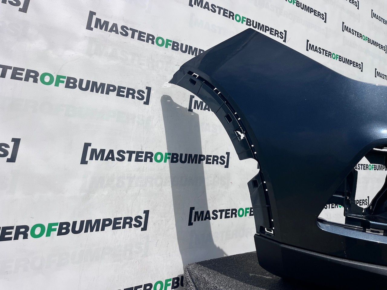 Seat Arona Se Xcellence Lux Fr 2017-2022 Front Bumper Pdc Genuine [o700]