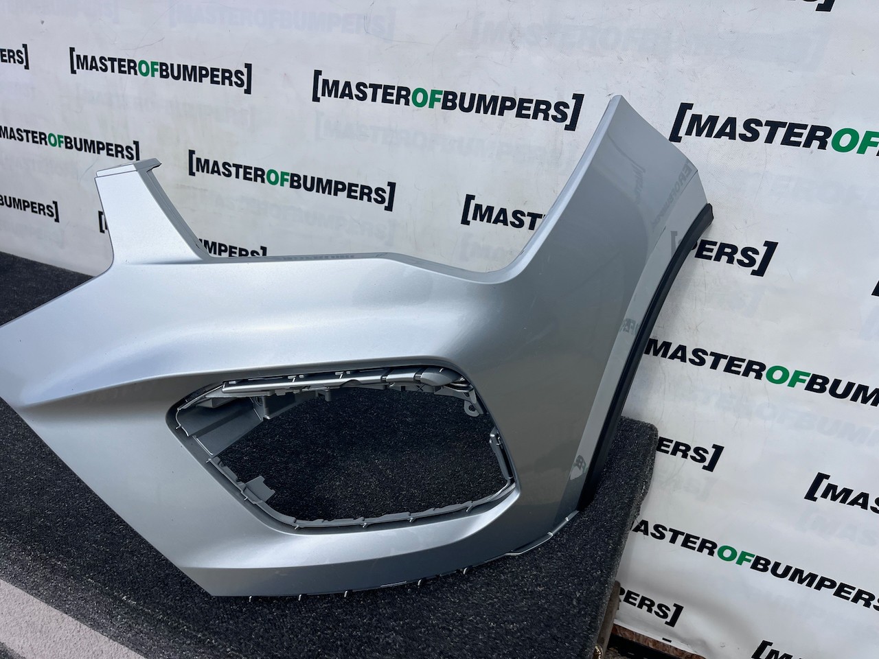 Seat Ateca Experience Tsi Evo Suv 2020-2025 Front Bumper 4 Pdc Genuine [v697]