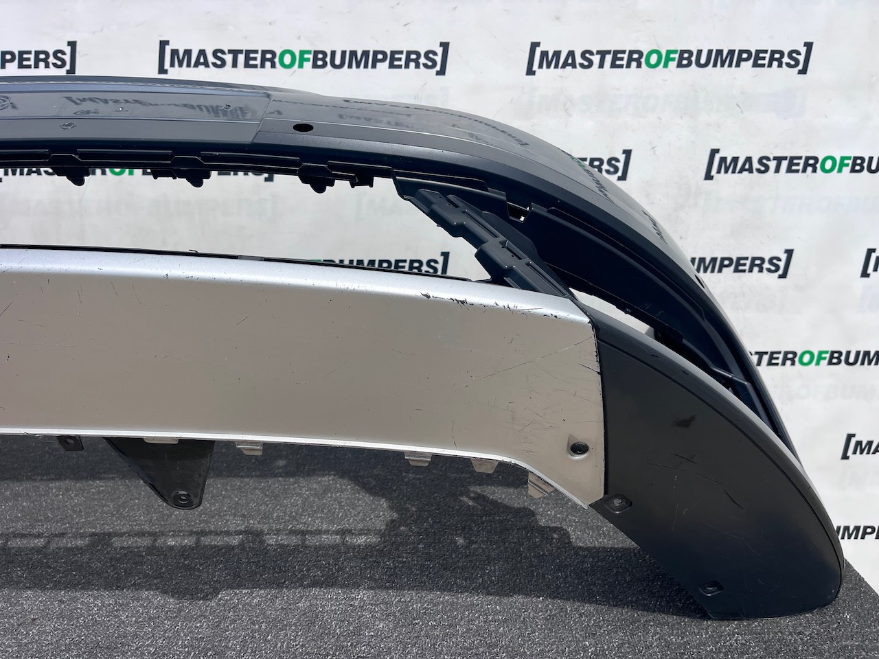 Seat Leon X-perience Mk3 Estate 2013-2016 Front Bumper 4 Pdc Genuine [o703]