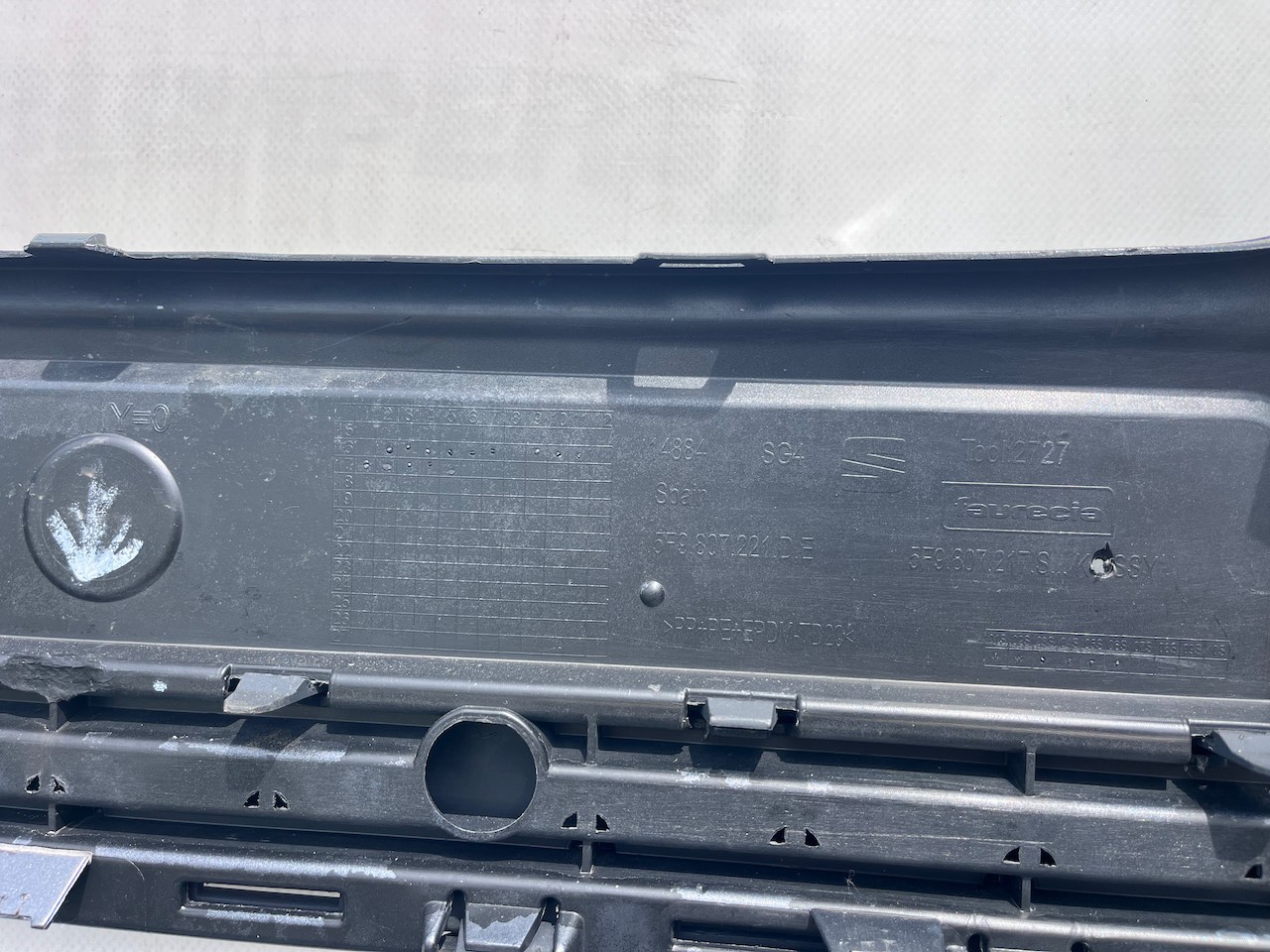 Seat Leon X-perience Mk3 Estate 2013-2016 Front Bumper 4 Pdc Genuine [o703]