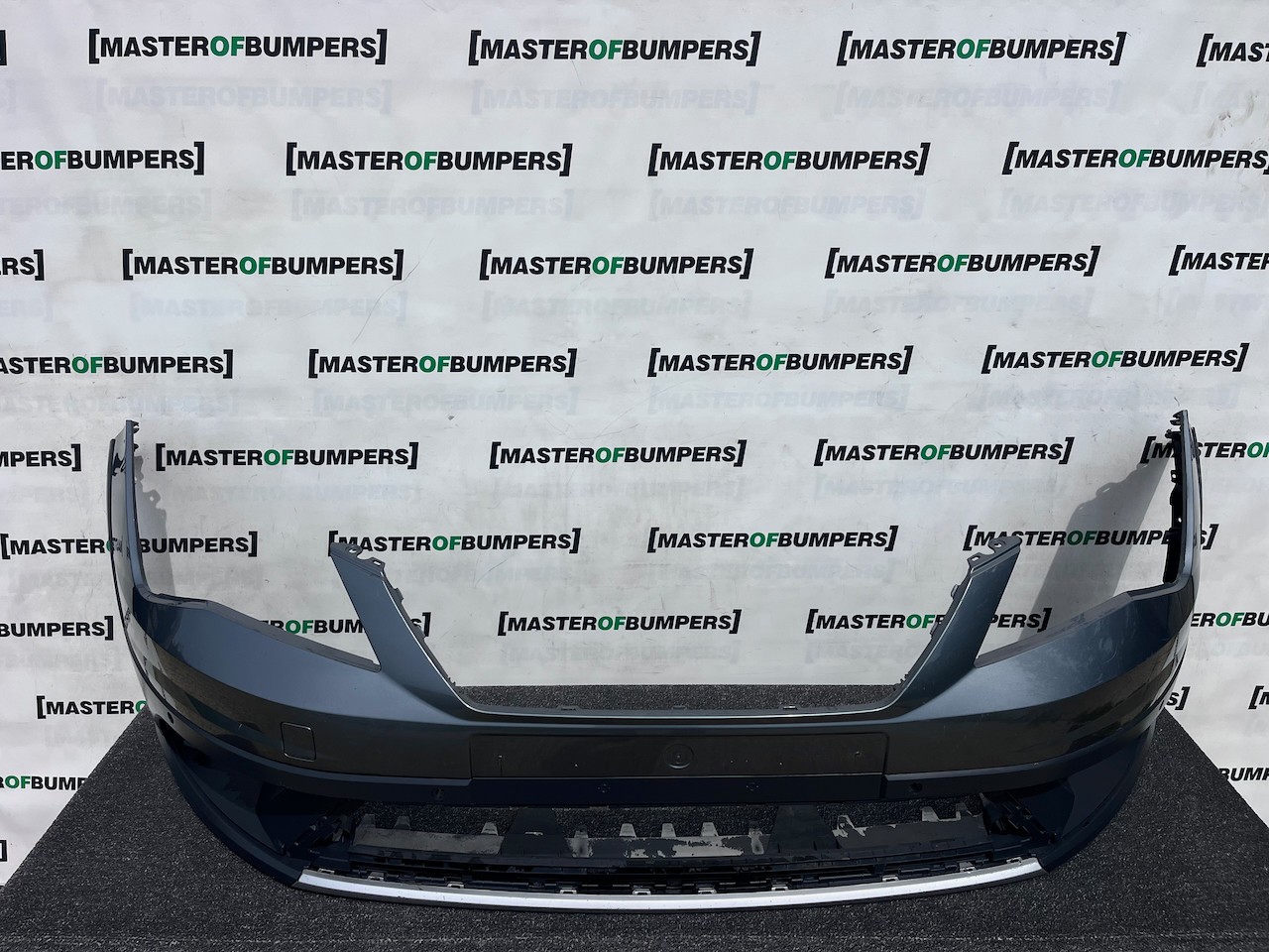 Seat Leon X-perience Mk3 Estate 2013-2016 Front Bumper 4 Pdc Genuine [o703]