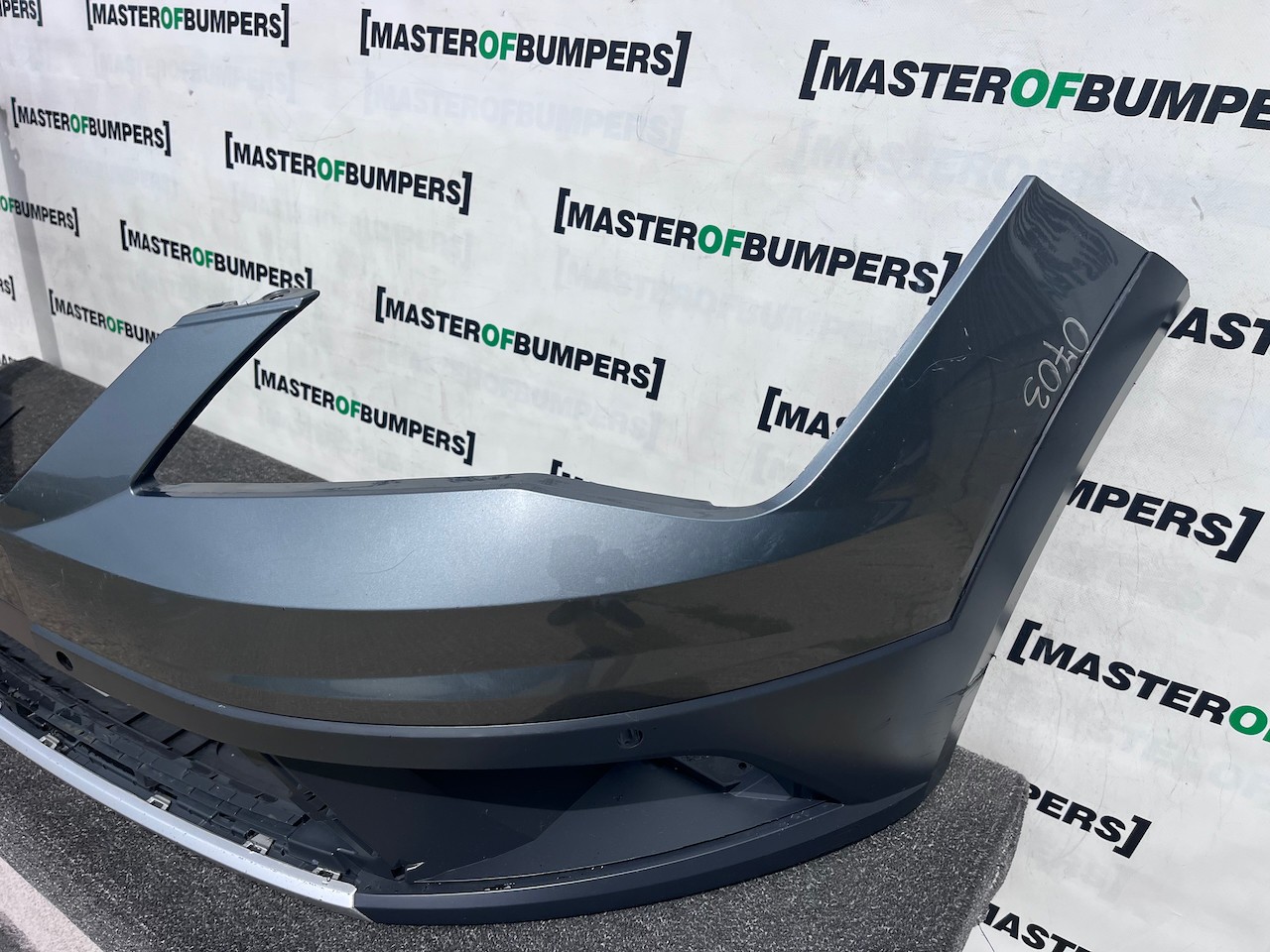 Seat Leon X-perience Mk3 Estate 2013-2016 Front Bumper 4 Pdc Genuine [o703]