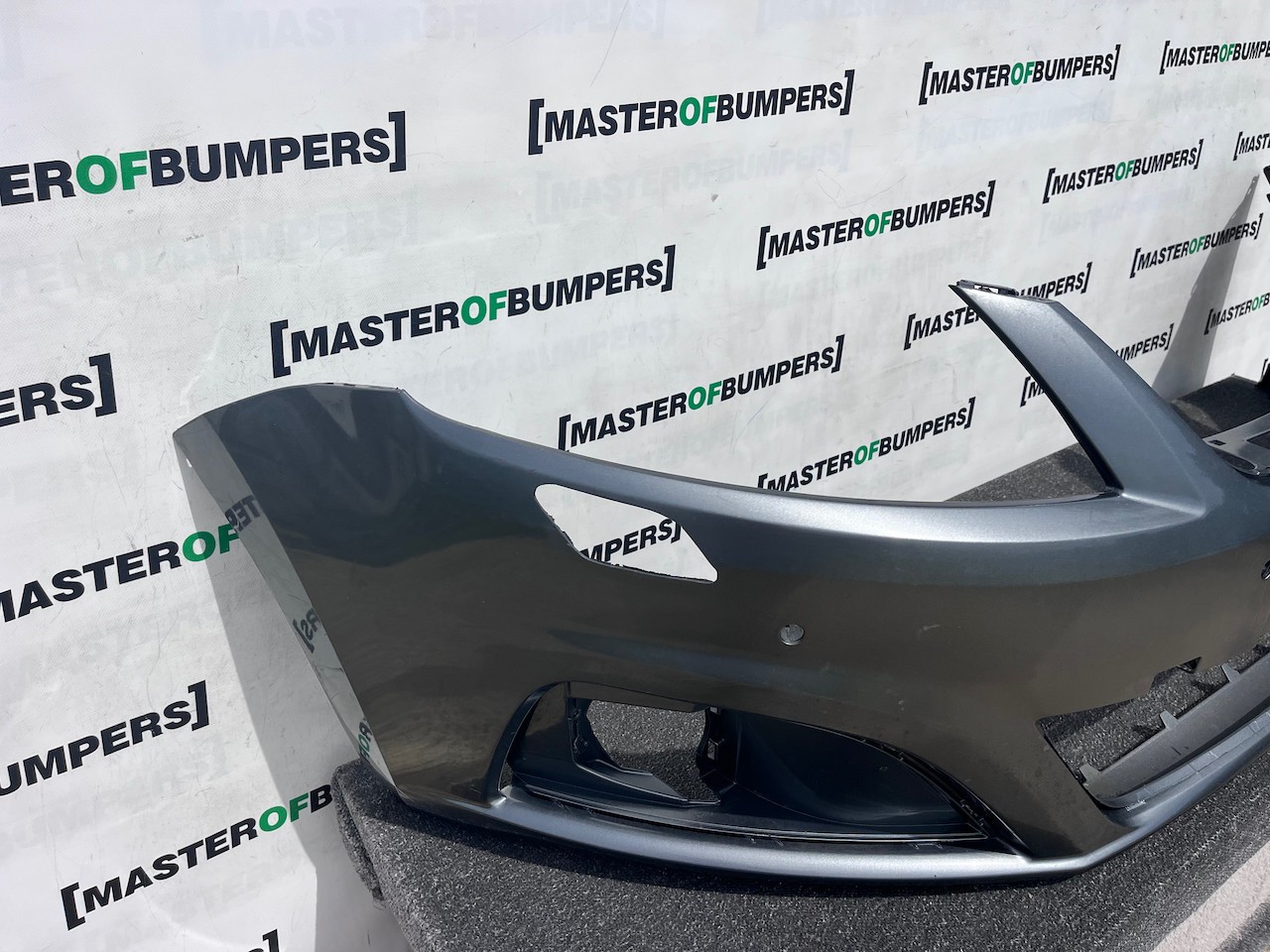 Seat Alhambra Cr Ecomotive Mpv 2012-2020 Front Bumper 4 Pdc +jets Genuine [o705]