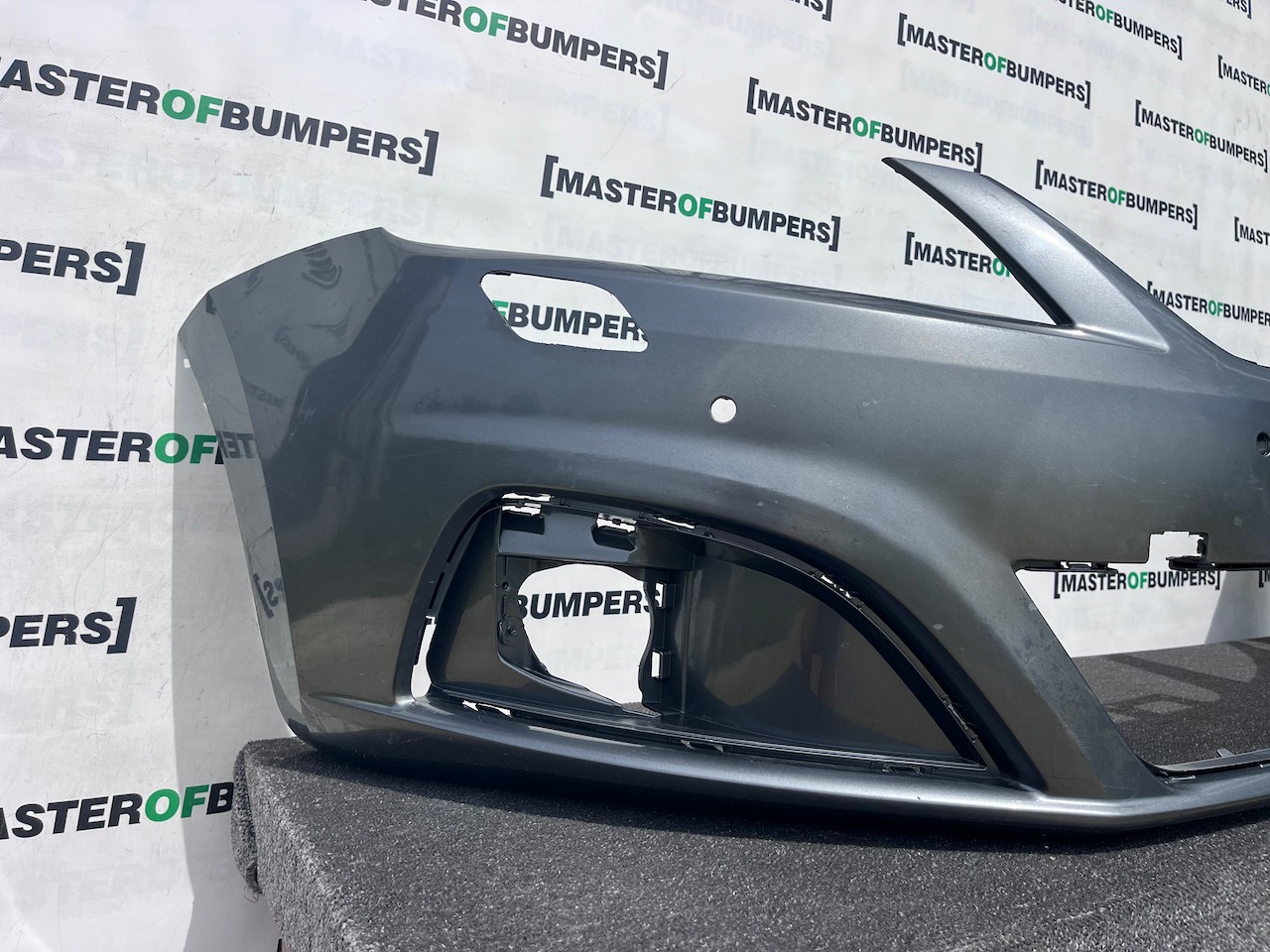 Seat Alhambra Cr Ecomotive Mpv 2012-2020 Front Bumper 4 Pdc +jets Genuine [o705]