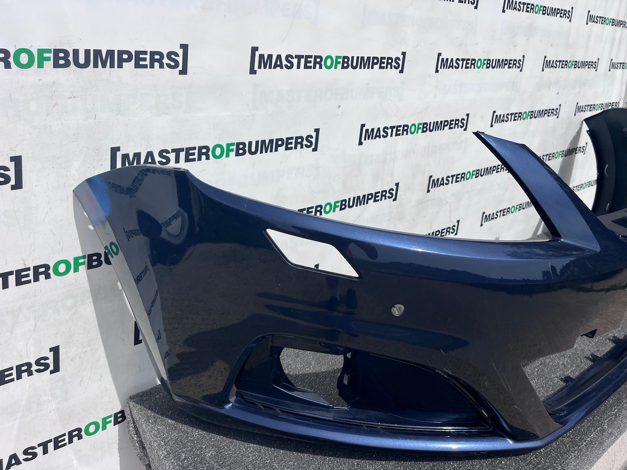 Seat Alhambra Cr Ecomotive Mpv 2012-2020 Front Bumper 4 Pdc +jets Genuine [o710]