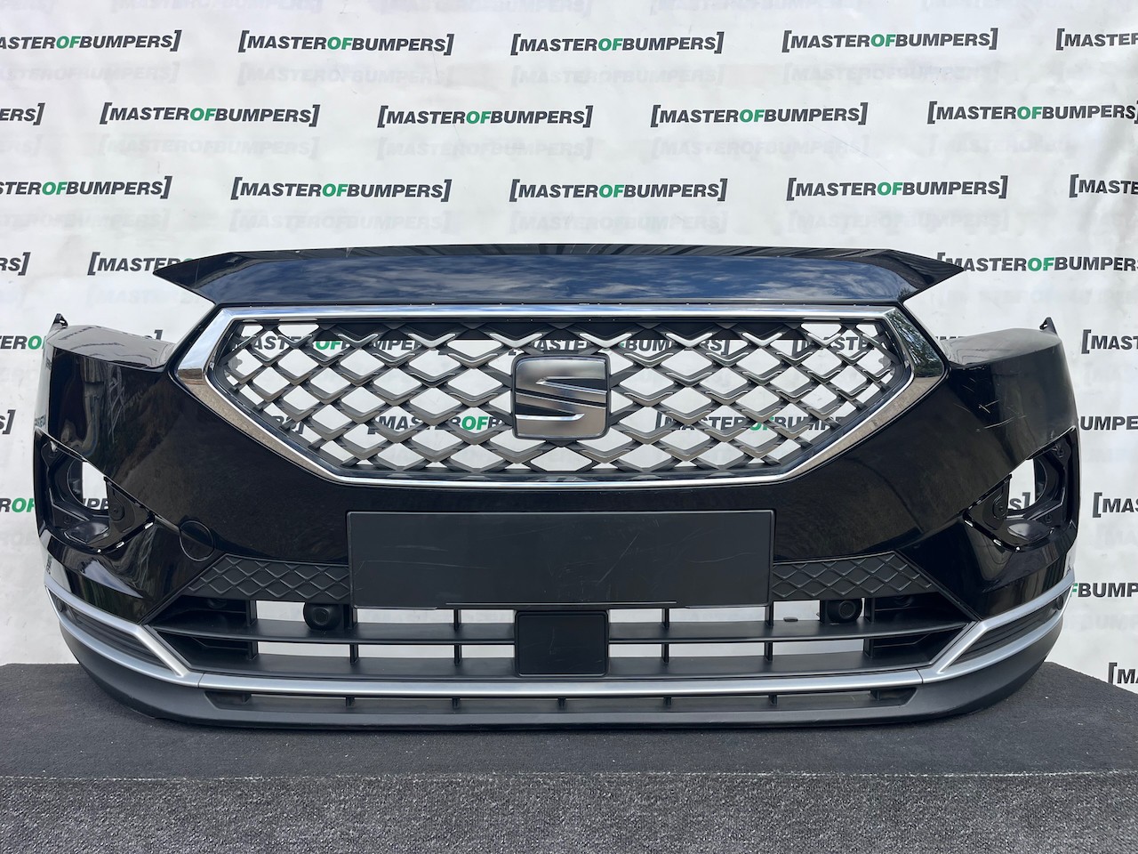 Seat Tarraco Xcellence Suv 2018-2024 Front Bumper 6 Pdc W/grilles Genuine [o718]