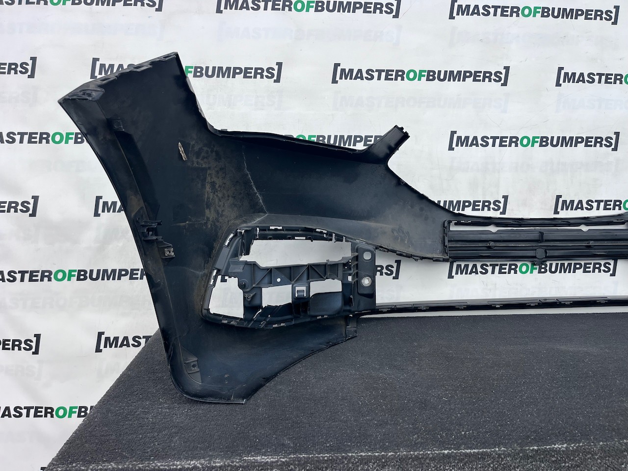 Seat Leon Se /  Xcellence / Fr Mk4 2021-2024 Front Bumper 6 Pdc Genuine [o728]