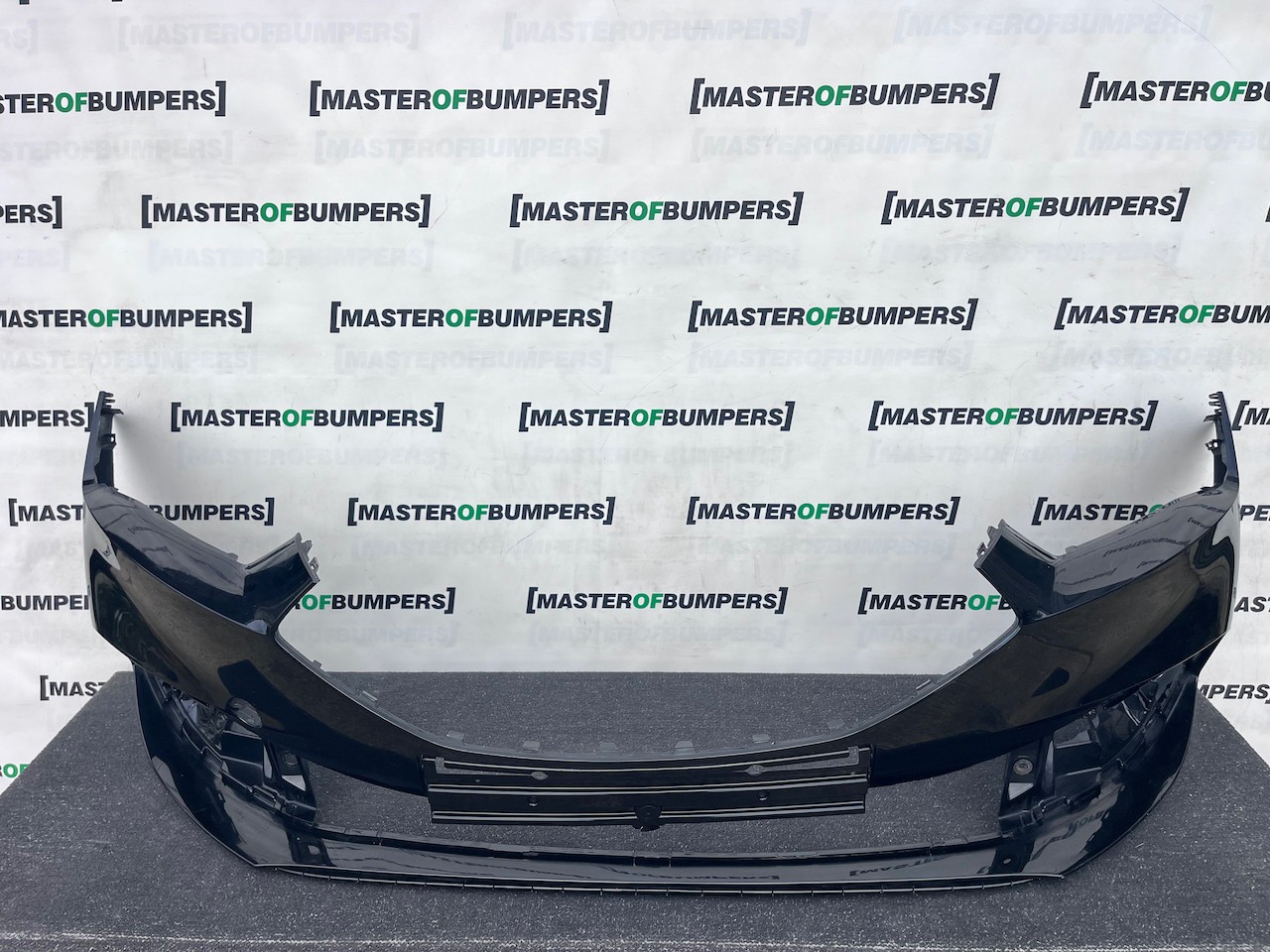 Seat Leon Se /  Xcellence / Fr Mk4 2021-2024 Front Bumper 6 Pdc Genuine [o728]