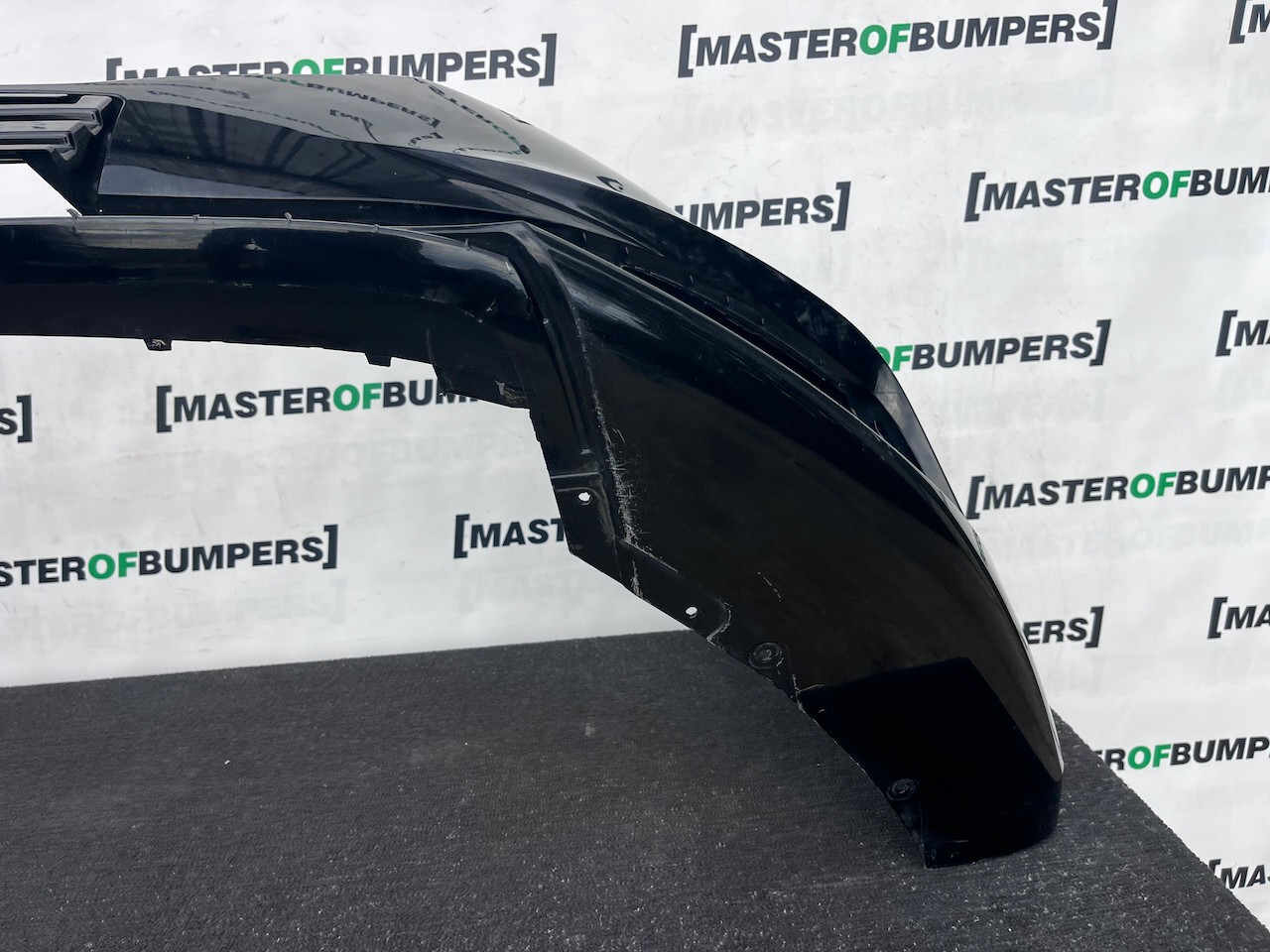 Seat Leon Se /  Xcellence / Fr Mk4 2021-2024 Front Bumper 4 Pdc Genuine [o733]