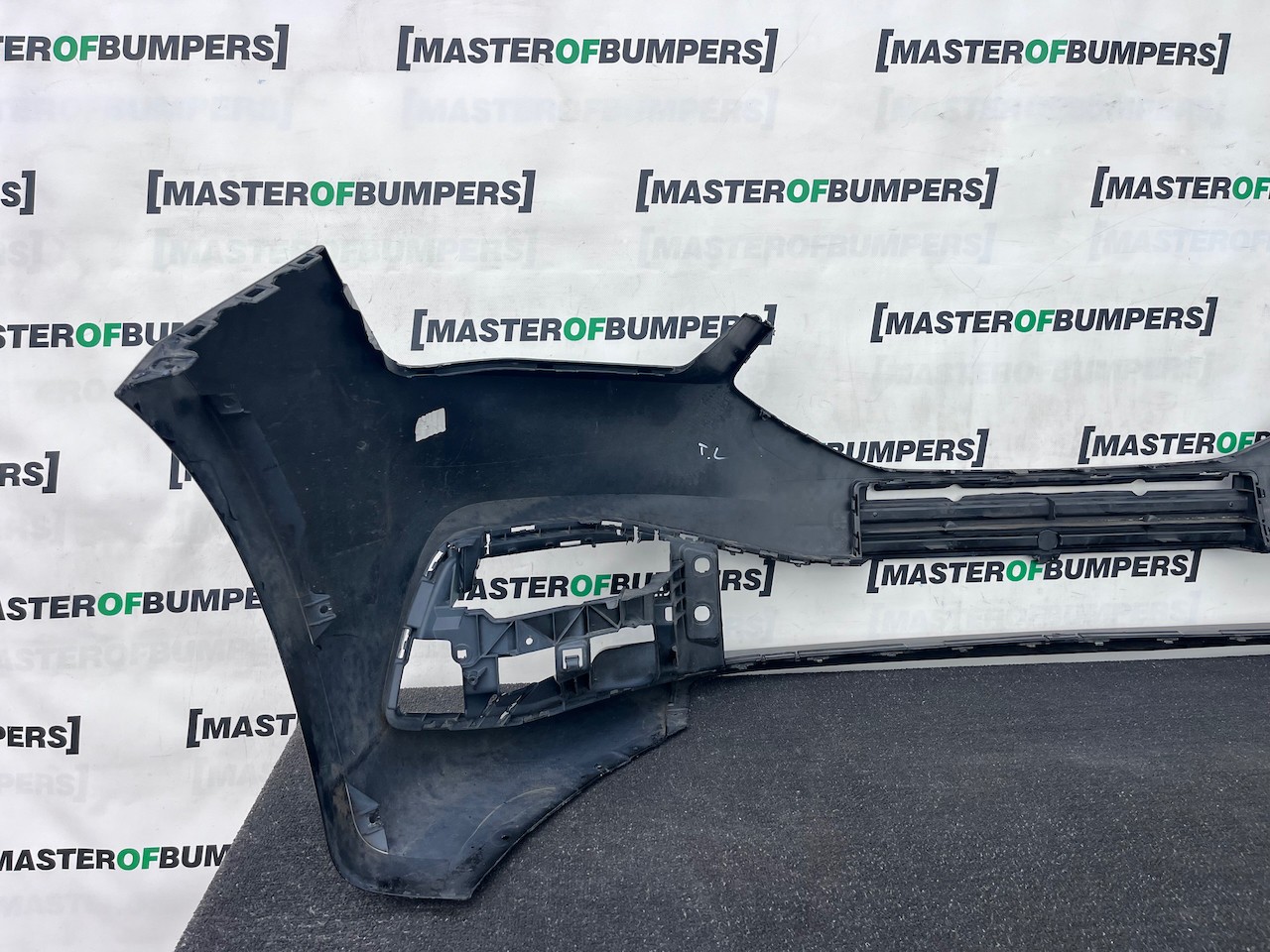 Seat Leon Se /  Xcellence / Fr Mk4 2021-2024 Front Bumper 4 Pdc Genuine [o733]