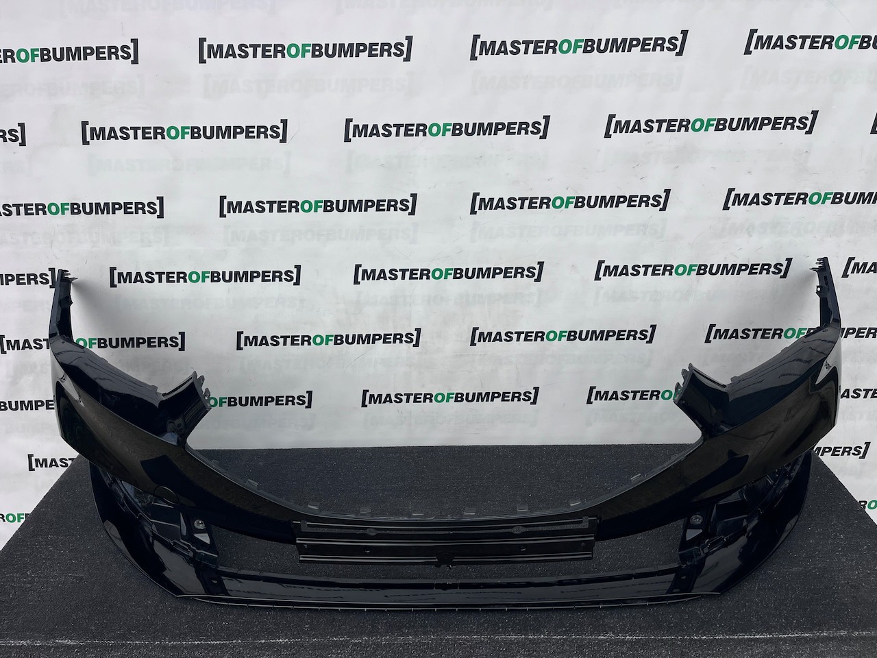 Seat Leon Se /  Xcellence / Fr Mk4 2021-2024 Front Bumper 4 Pdc Genuine [o734]