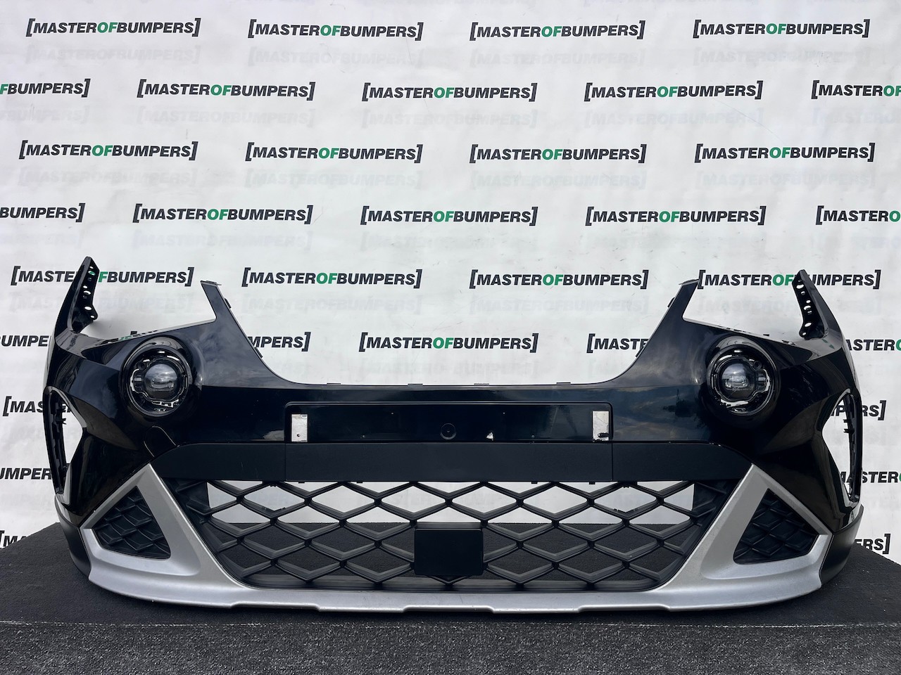 Seat Arona Xcellence Lux Fr 2022-2025 Front Bumper 6 Pdc Genuine [o735]