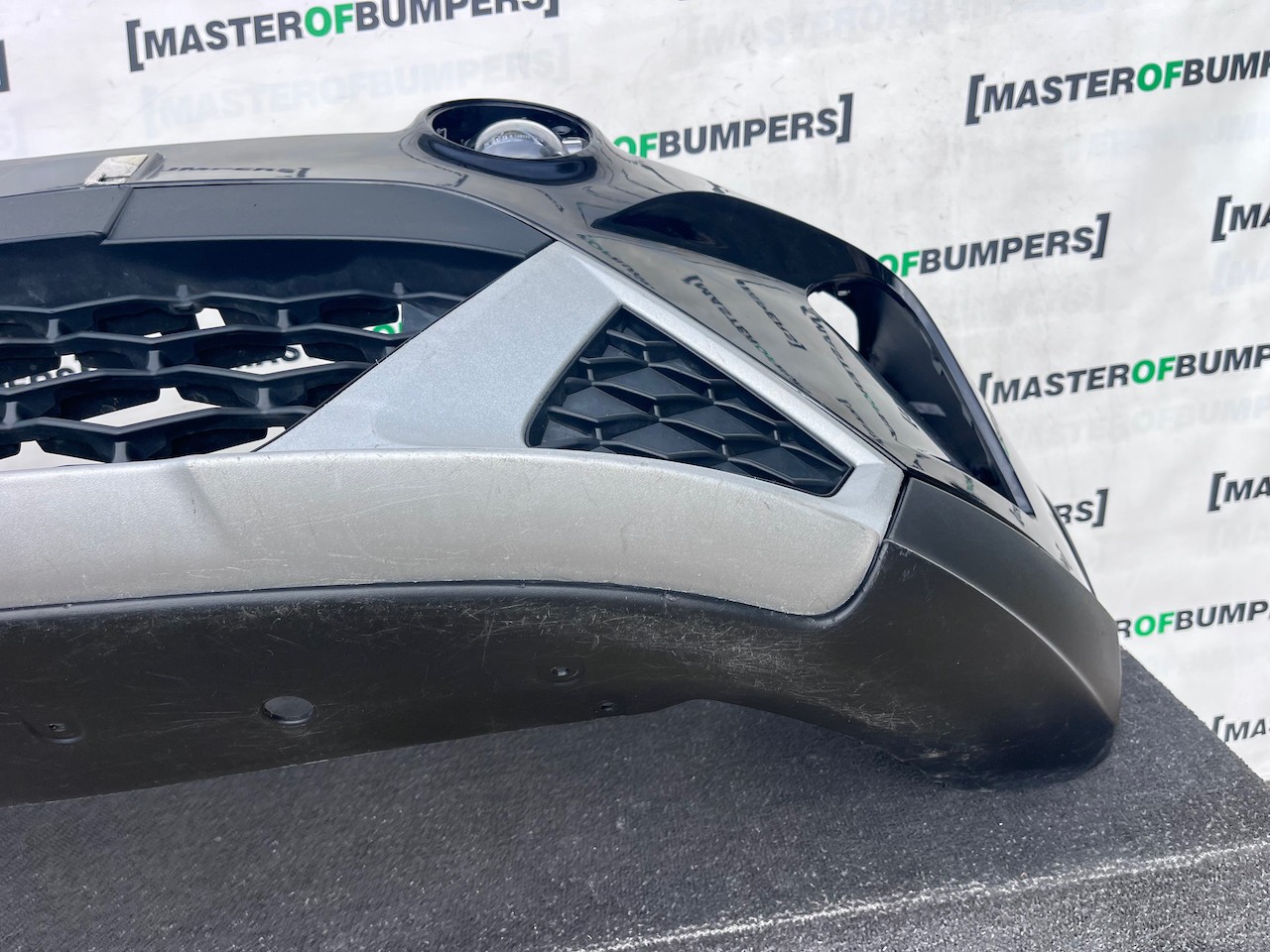 Seat Arona Xcellence Lux Fr 2022-2025 Front Bumper 6 Pdc Genuine [o735]