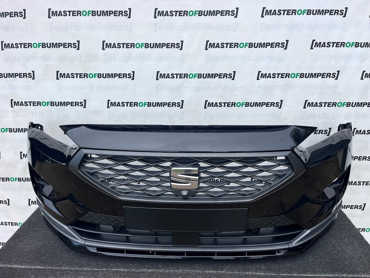 Seat Tarraco Fr Sport Suv 2018-2024 Front Bumper 6 Pdc W/grilles Genuine [o745]