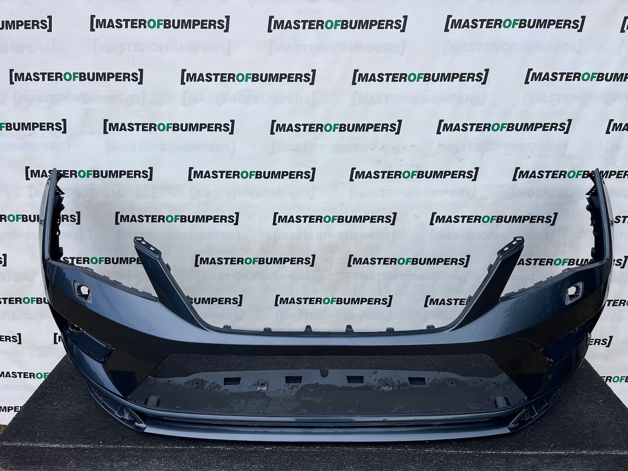 Seat Ateca Cupra Tsi Suv 2016-2020 Front Bumper 6 Pdc Jets Genuine [v747]