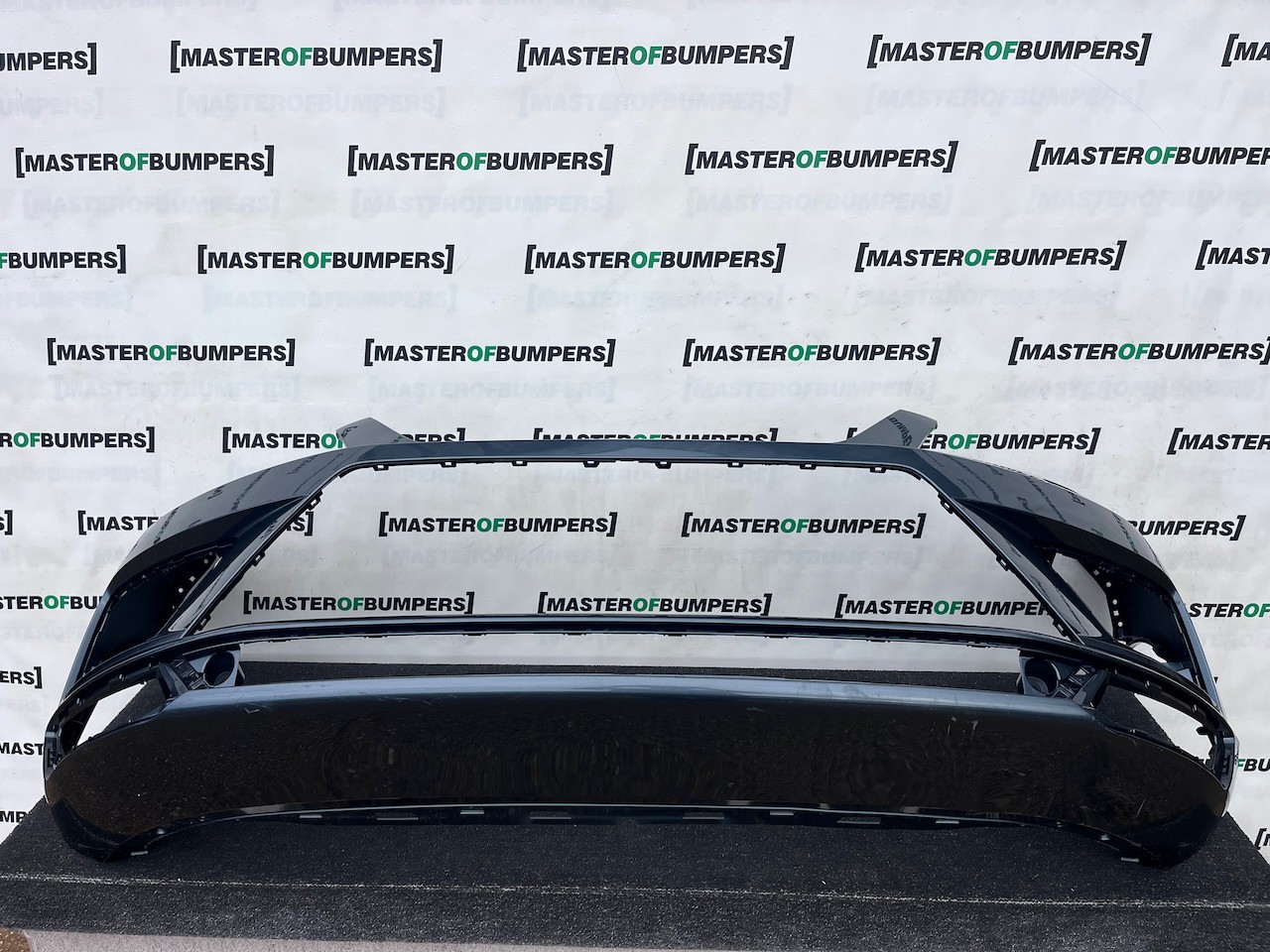 Seat Ateca Cupra Tsi Suv 2016-2020 Front Bumper 6 Pdc Jets Genuine [v747]