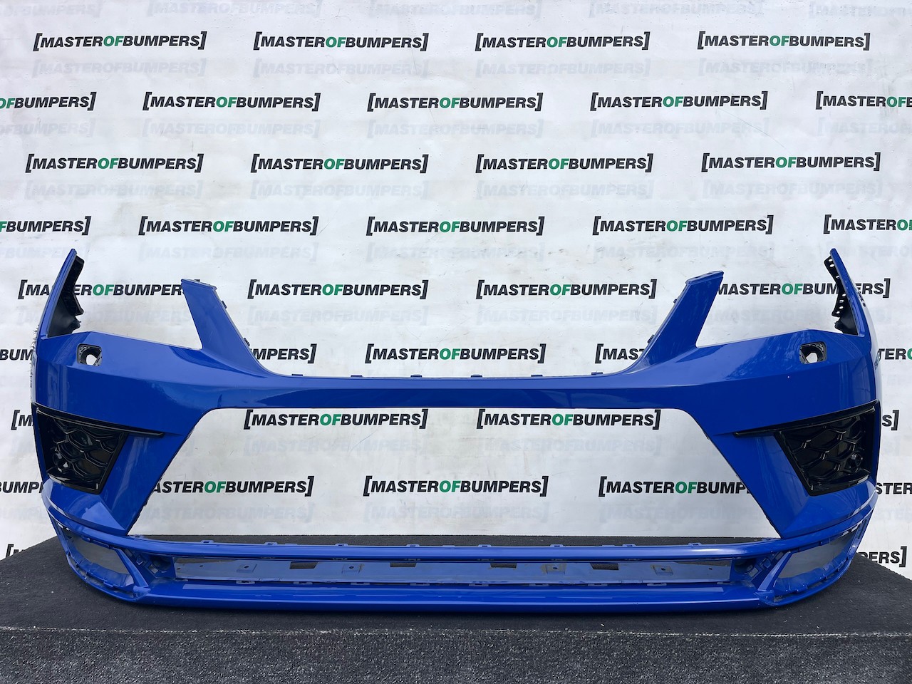 Seat Ateca Cupra Tsi Suv 2016-2020 Front Bumper 6 Pdc Jets Genuine [v748]