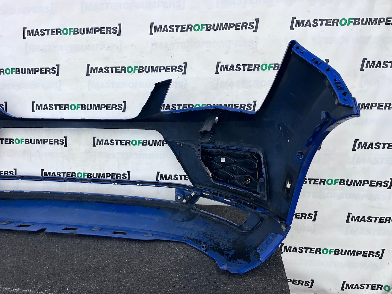 Seat Ateca Cupra Tsi Suv 2016-2020 Front Bumper 6 Pdc Jets Genuine [v748]