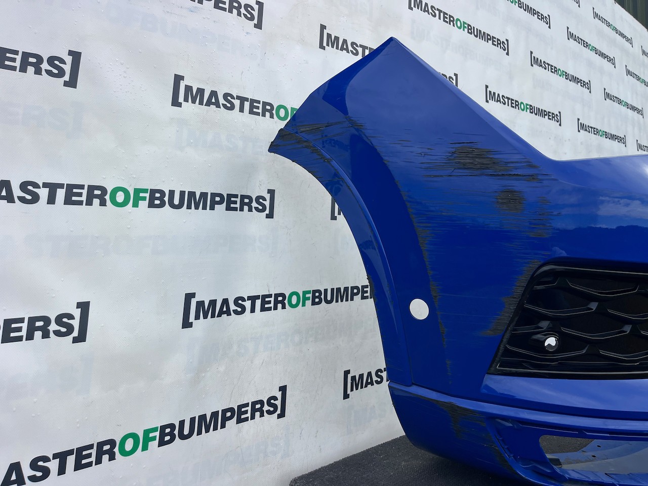 Seat Ateca Cupra Tsi Suv 2016-2020 Front Bumper 6 Pdc Jets Genuine [v748]