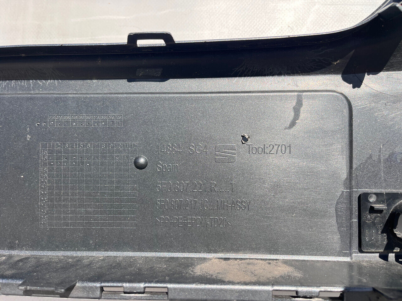 Seat Leon Se Technology Lift 2016-2019 Front Bumper 4 Pdc +jet Genuine [o566]