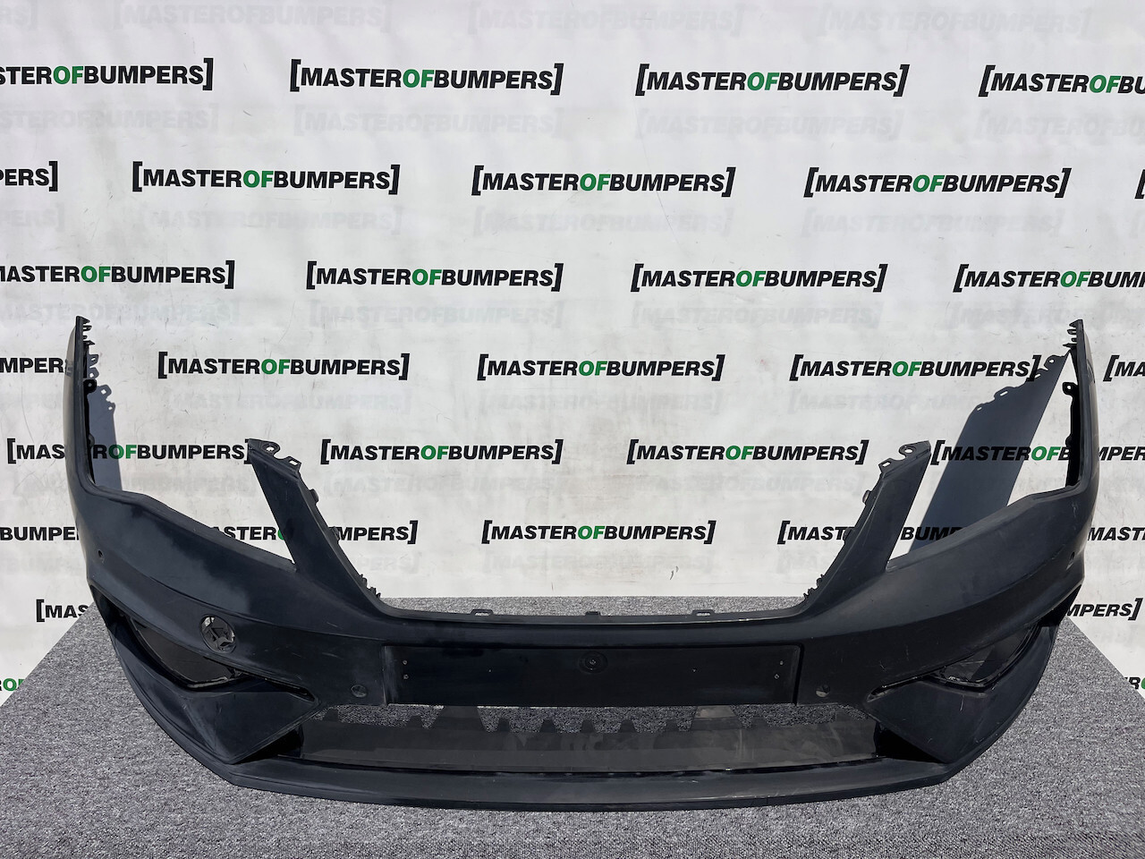 Seat Leon Fr Mk3 Lift Hatchback 2016-2019 Front Bumper 4 Pdc Genuine [o583]