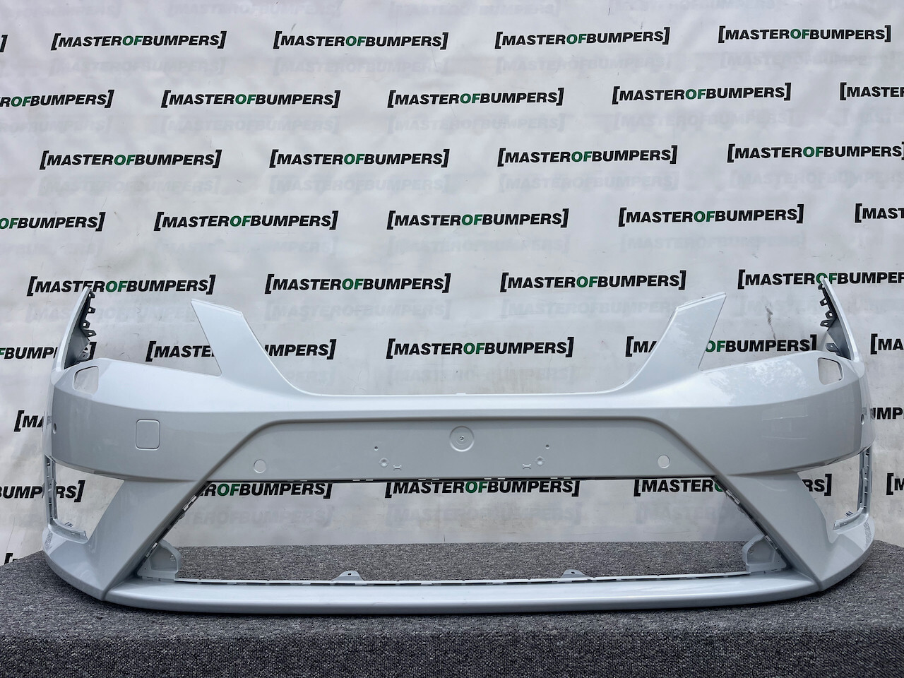 Seat Leon Fr Hatchback Mk3 2013-2016 Front Bumper 4 Pdc +jets Genuine [o589]