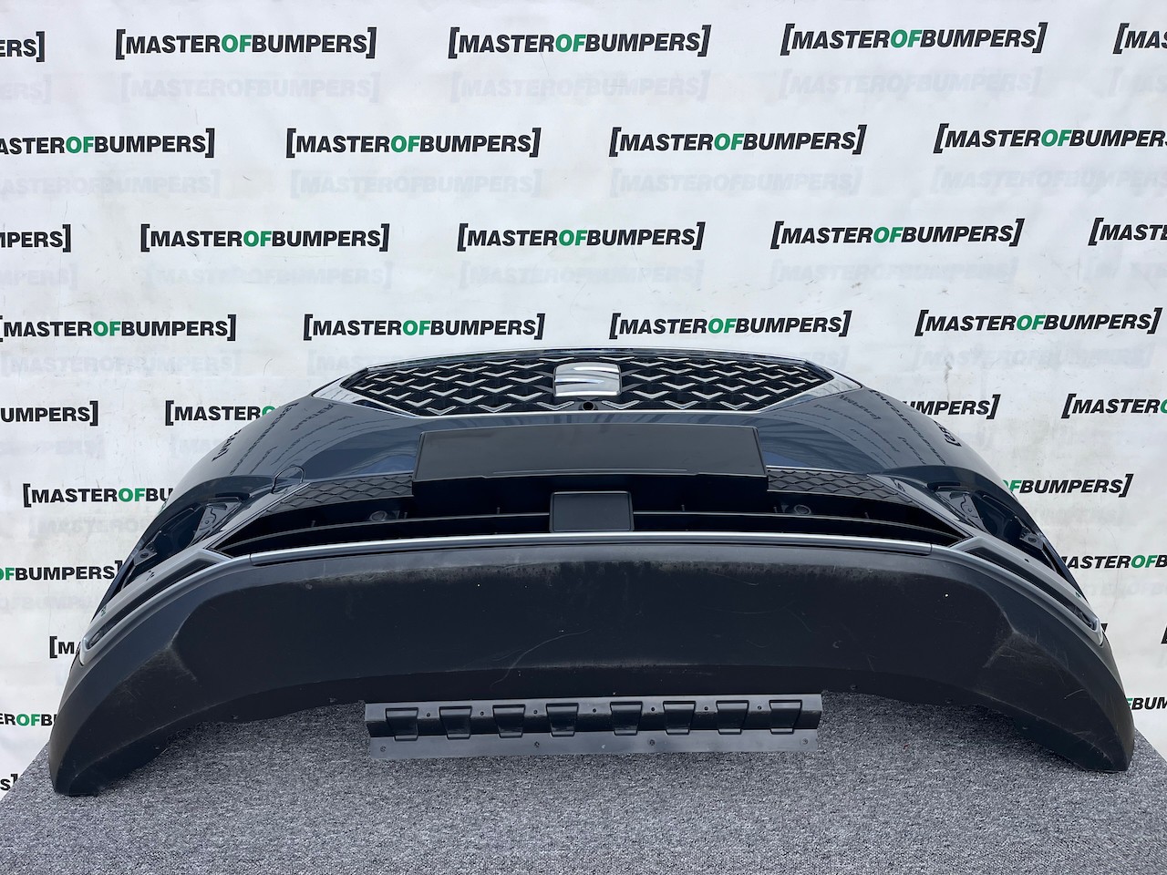 Seat Tarraco Xcellence Suv 2018-2024 Front Bumper 6 Pdc W/grilles Genuine [o600]