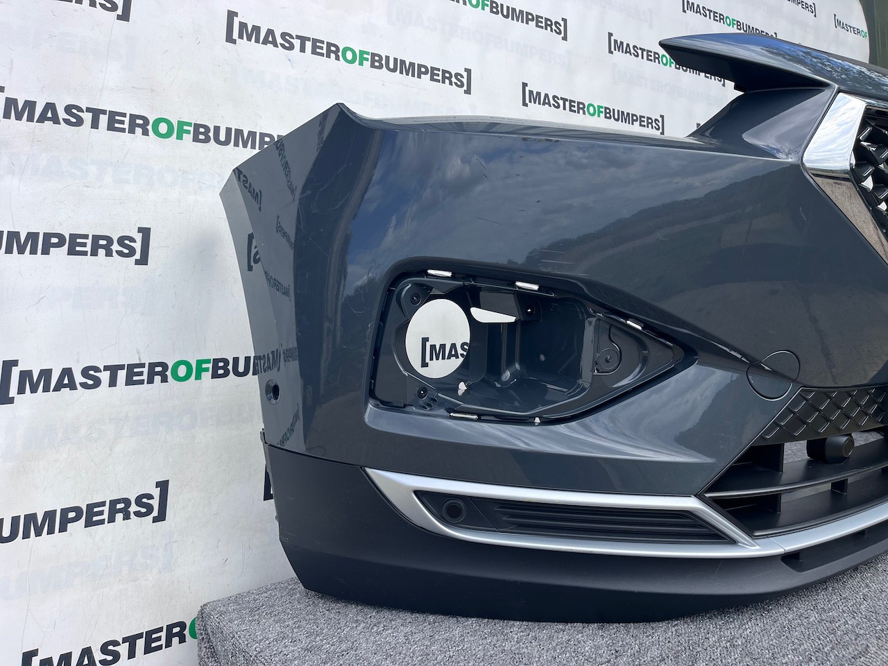 Seat Tarraco Xcellence Suv 2018-2024 Front Bumper 6 Pdc W/grilles Genuine [o600]