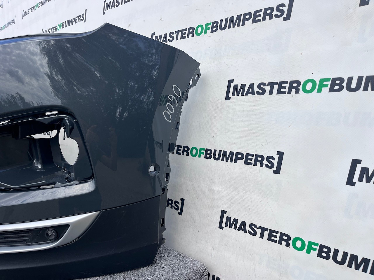 Seat Tarraco Xcellence Suv 2018-2024 Front Bumper 6 Pdc W/grilles Genuine [o600]