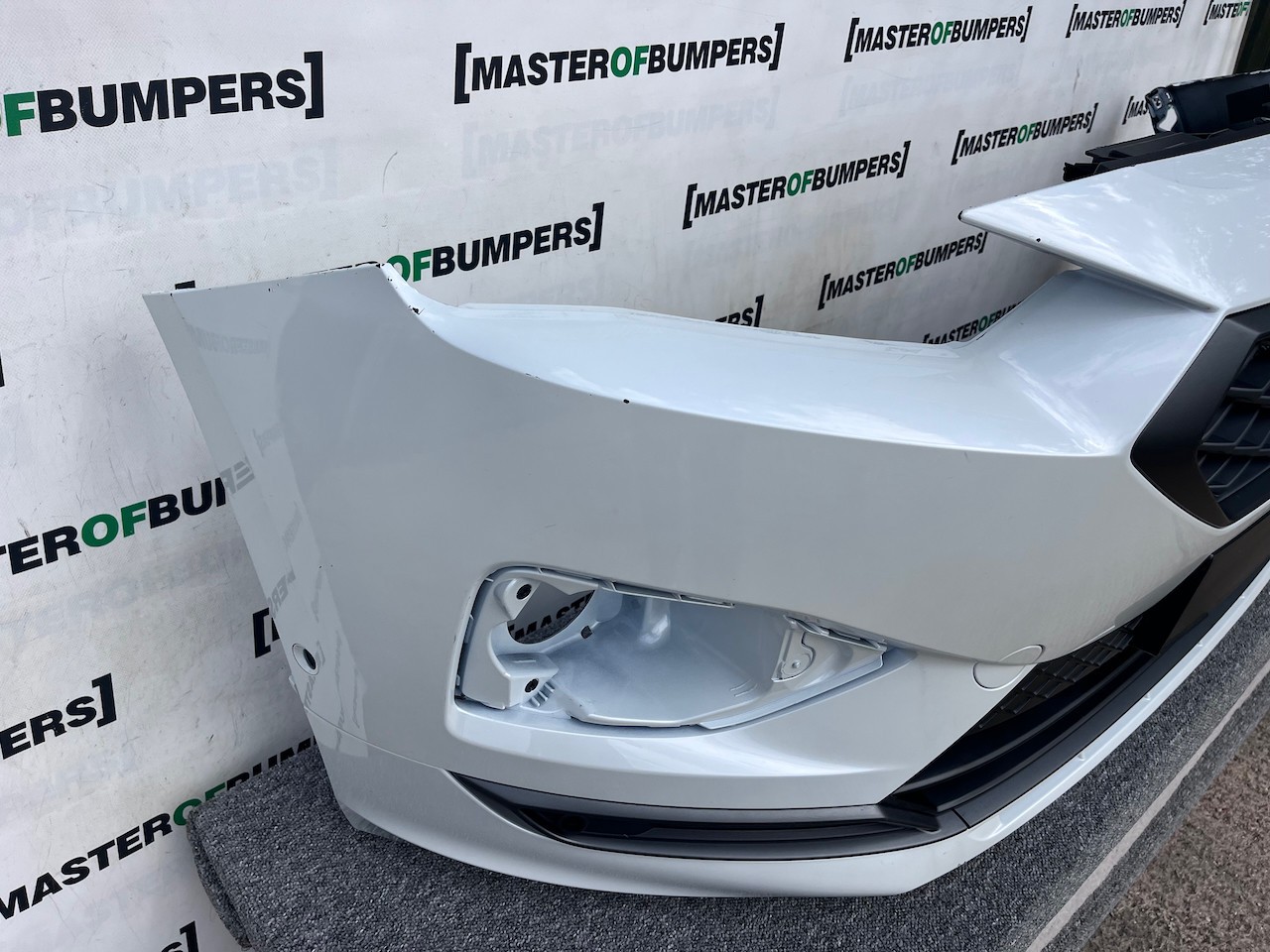 Seat Tarraco Fr Sport Suv 2018-2024 Front Bumper 6 Pdc W/grilles Genuine [o601]