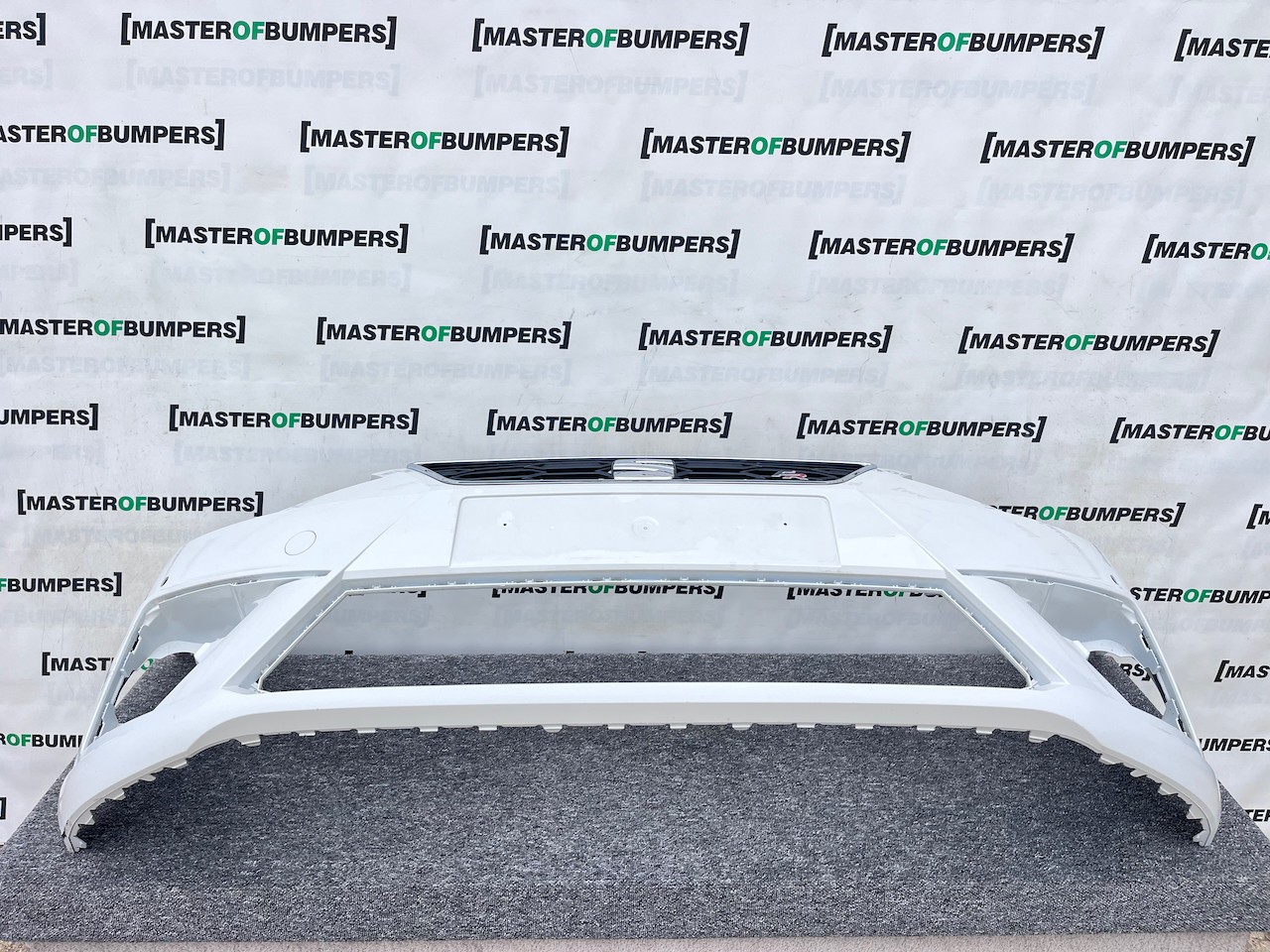 Seat Ibiza Fr Mk5 Hatchback Estate 2017-2020 Front Bumper 4 Pdc Genuine [o613]