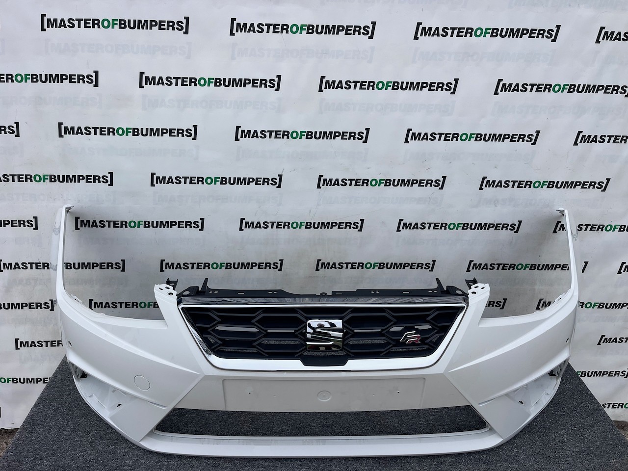 Seat Ibiza Fr Mk5 Hatchback Estate 2017-2020 Front Bumper 4 Pdc Genuine [o613]