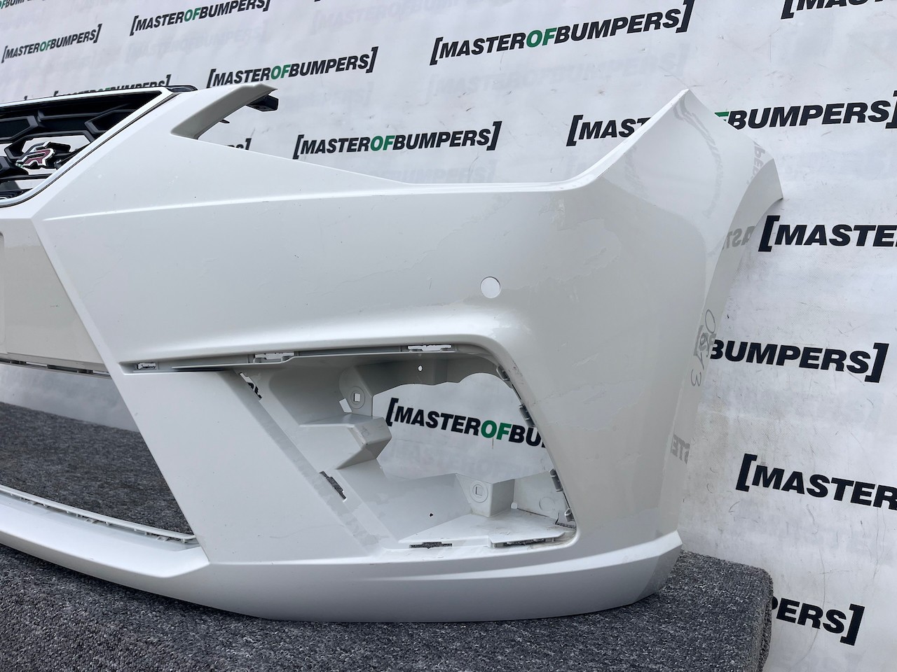 Seat Ibiza Fr Mk5 Hatchback Estate 2017-2020 Front Bumper 4 Pdc Genuine [o613]