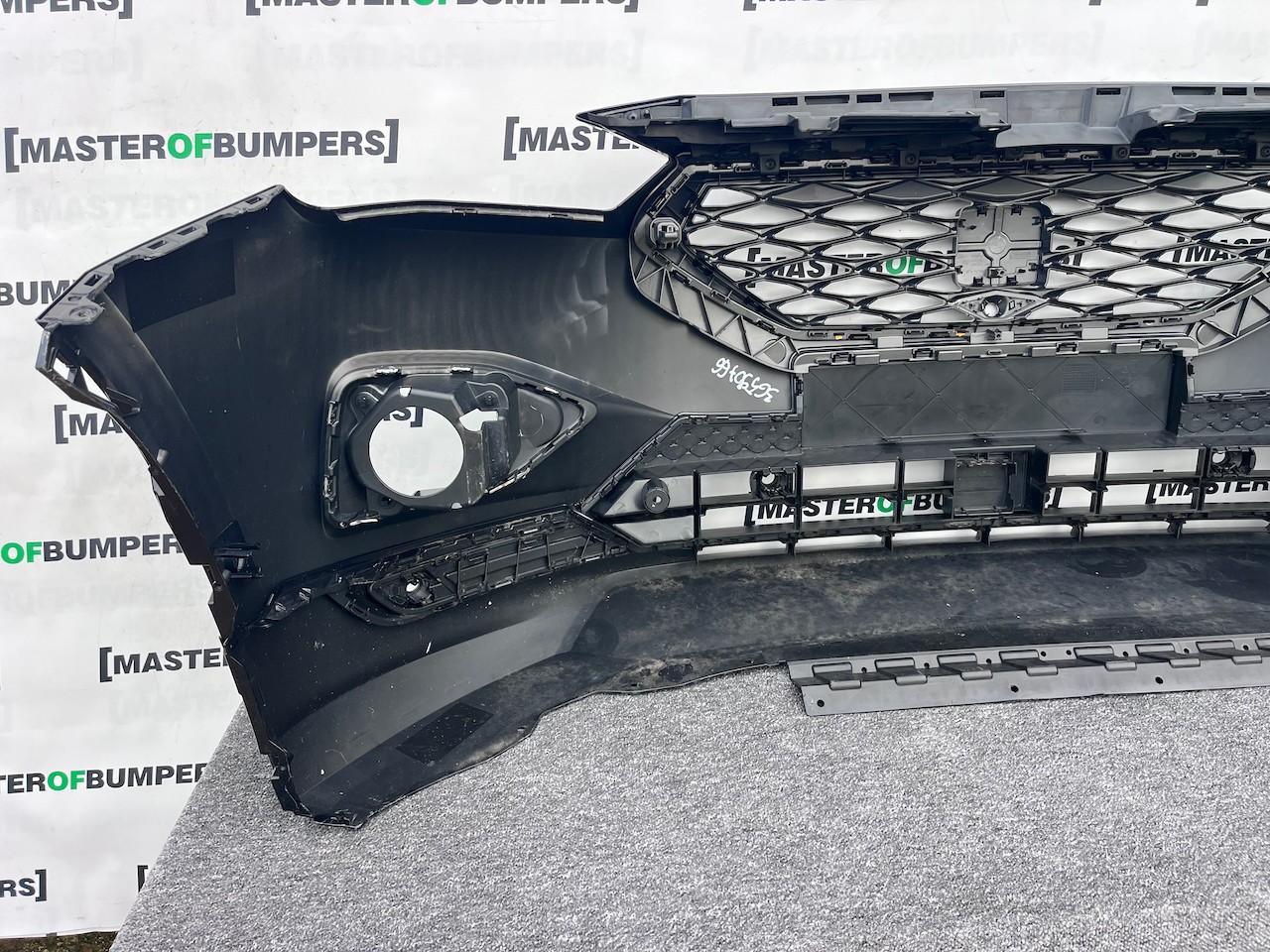 Seat Tarraco Fr Sport Suv 2018-2024 Front Bumper 6 Pdc W/grilles Genuine [o641]