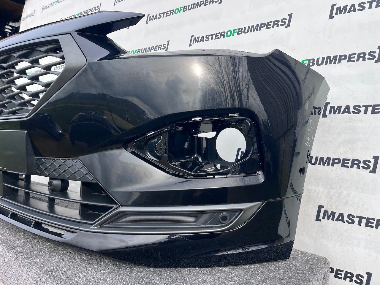 Seat Tarraco Fr Sport Suv 2018-2024 Front Bumper 6 Pdc W/grilles Genuine [o644]