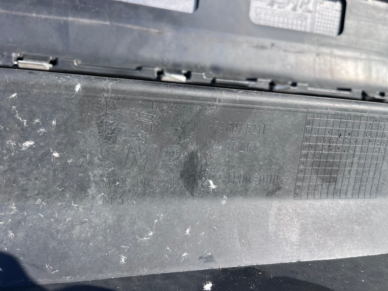 Seat Arona Fr Tsi Evo Suv Mk1 2017-2021 Rear Bumper 4 Pdc Genuine [v646]