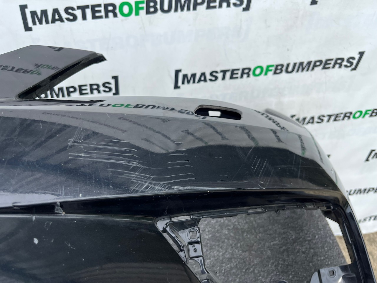 Seat Ateca Experience Tsi Evo Suv 2016-2020 Front Bumper 6 Pdc Genuine [v680]