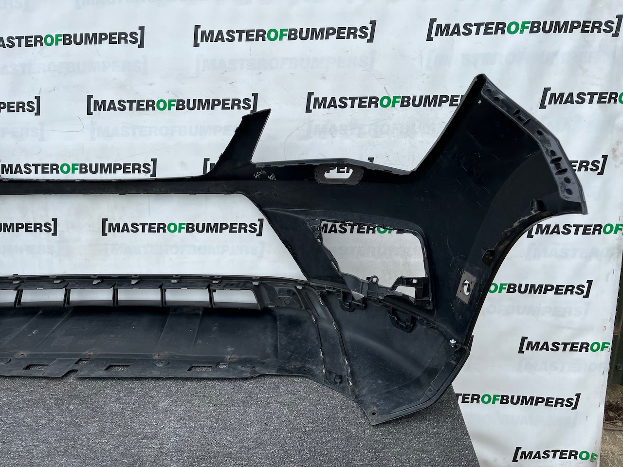 Seat Ateca Experience Tsi Evo Suv 2016-2020 Front Bumper 6 Pdc Genuine [v680]