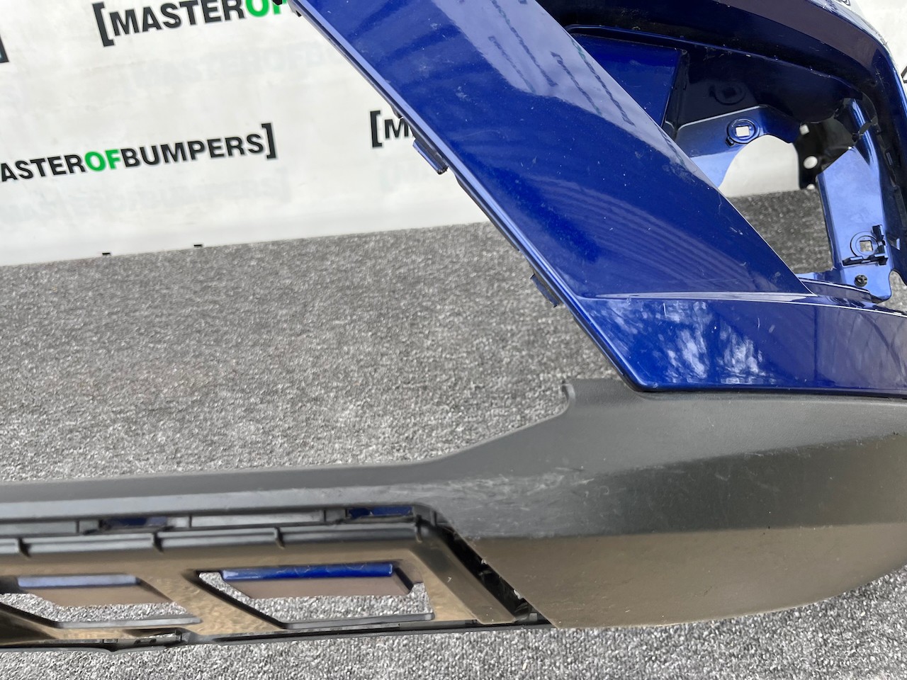Seat Arona Se Xcellence Lux Fr 2017-2022 Front Bumper 4 Pdc Genuine [o674]
