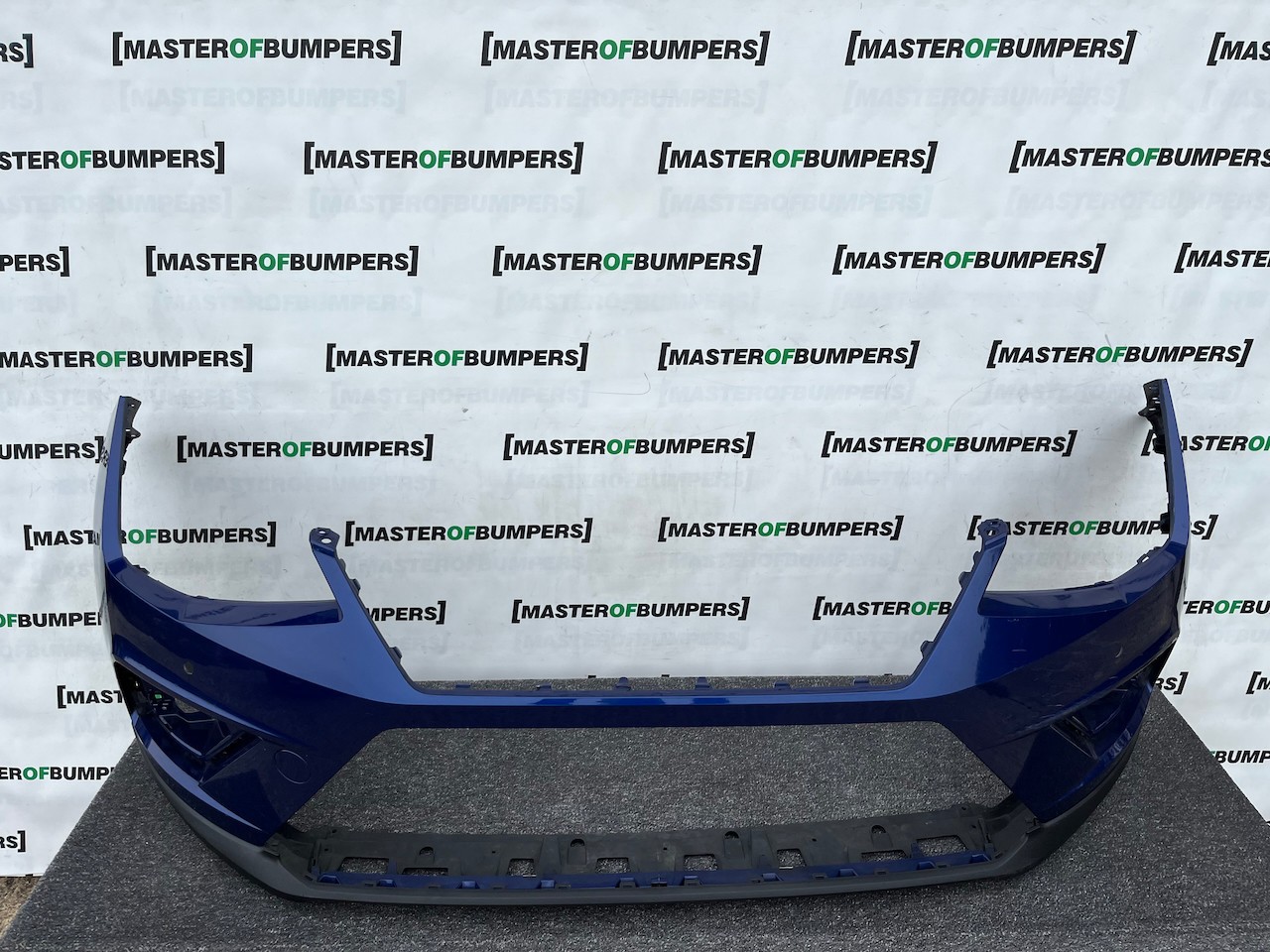 Seat Arona Se Xcellence Lux Fr 2017-2022 Front Bumper 4 Pdc Genuine [o674]