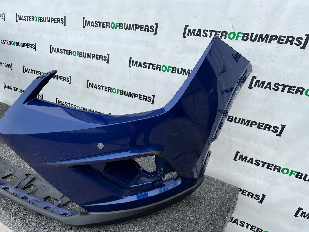 Seat Arona Se Xcellence Lux Fr 2017-2022 Front Bumper 4 Pdc Genuine [o674]