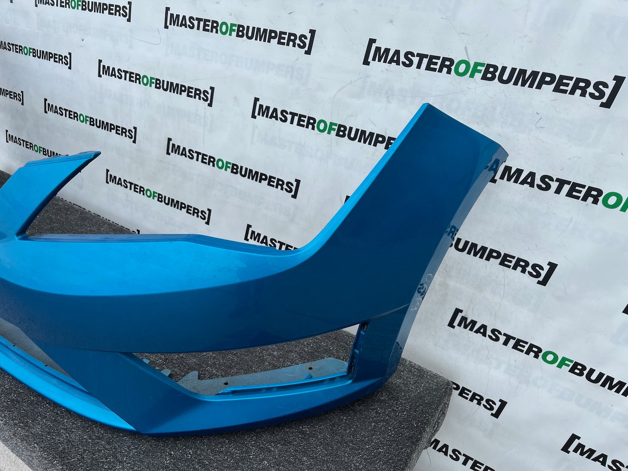 Seat Leon Fr Mk3 Hatchback 2013-2016 Front Bumper No Pdc No Jets Genuine [o679]