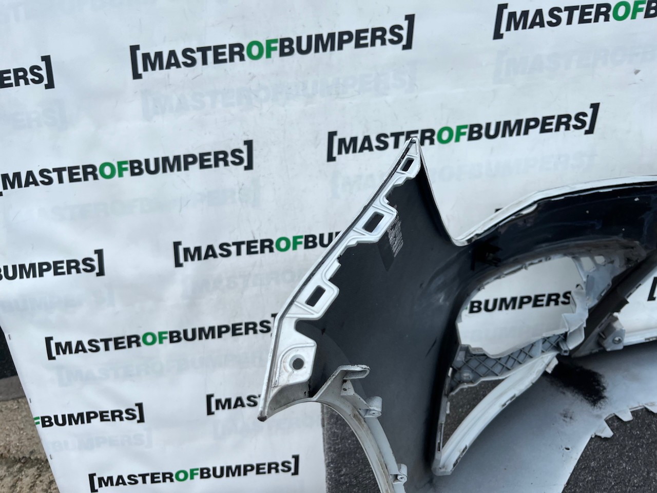 Seat Leon Fr Mk3 Lift Hatchback 2017-2019 Front Bumper 4 Pdc Jets Genuine [o682]