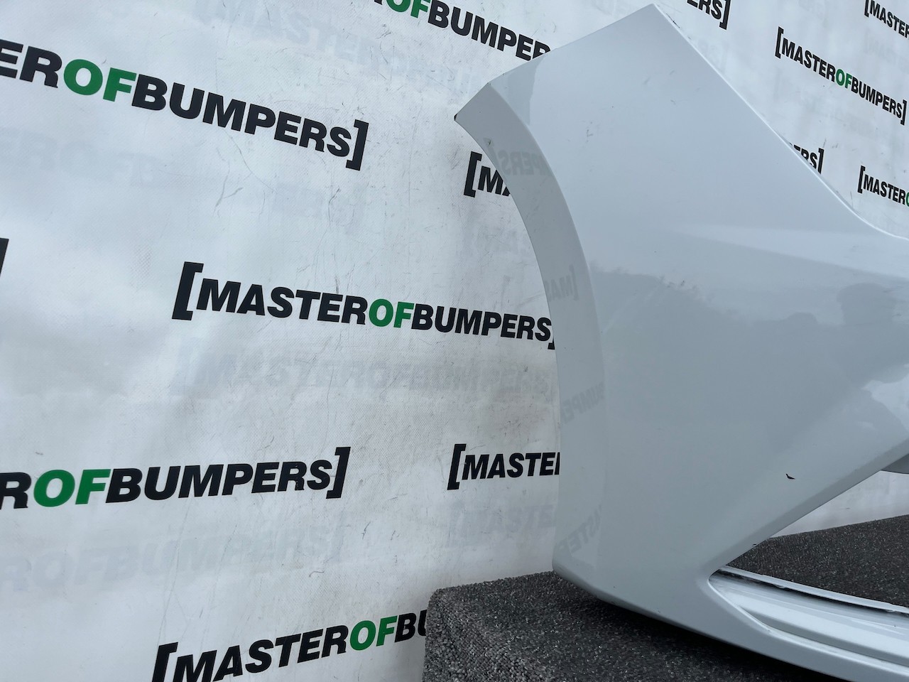Seat Leon Fr Mk3 Lift Hatchback 2017-2019 Front Bumper 4 Pdc Jets Genuine [o682]