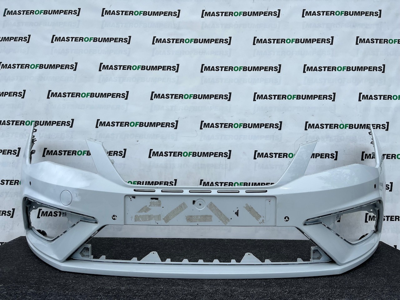Seat Leon Cupra Fr Mk3 Lift Hatch 2017-2019 Front Bumper 4 Pdc Genuine [o681]