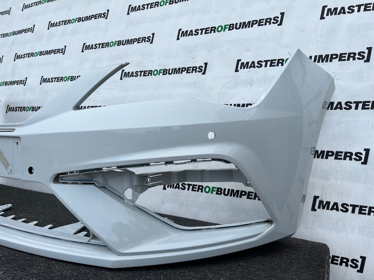 Seat Leon Cupra Fr Mk3 Lift Hatch 2017-2019 Front Bumper 4 Pdc Genuine [o681]