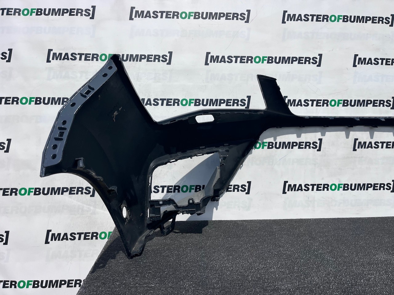 Seat Ateca Experience Tsi Suv 2016-2020 Front Bumper 6 Pdc Jets Genuine [v695]