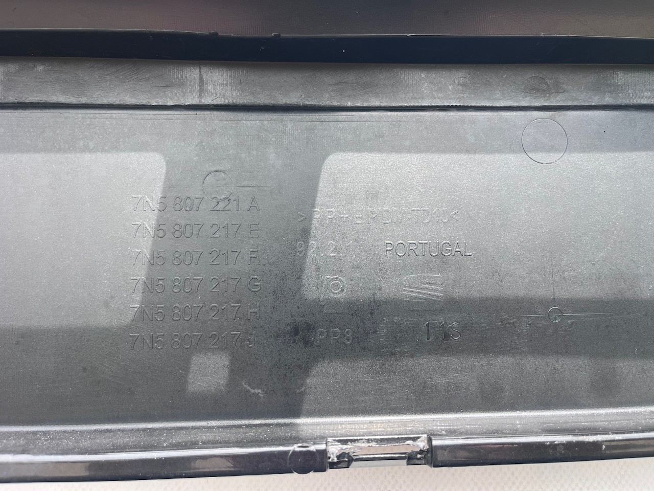 Seat Alhambra Cr Ecomotive Mpv 2012-2020 Front Bumper 4 Pdc +jets Genuine [o706]